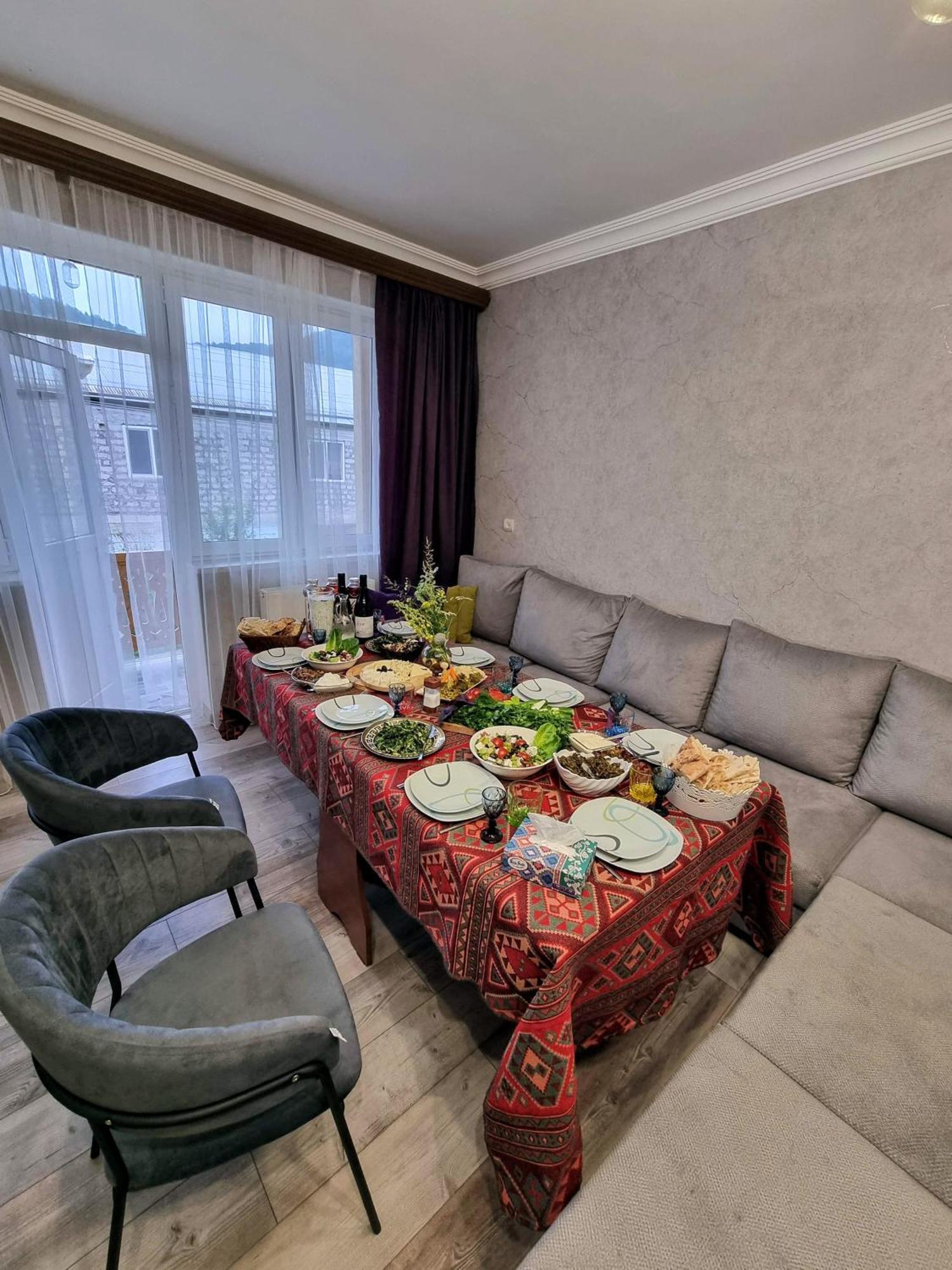 New Horizons , Apartment With 5 Bedrooms, Whole Apartment, Апартмент Целиком Дилижан Экстерьер фото